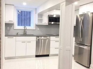 340 Kenilworth Ave #B, Toronto, ON M4L3S8