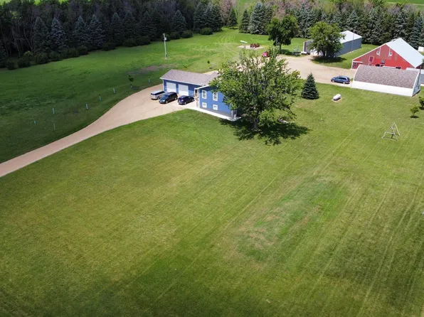 19852 120th St, Wilmont, MN 56185