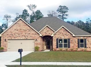 8456 Rock Glen Dr, Biloxi, MS 39532