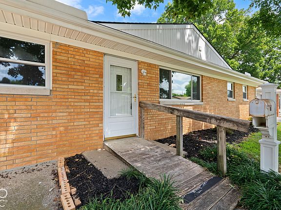 2nd image of 409 Wedgewood Dr