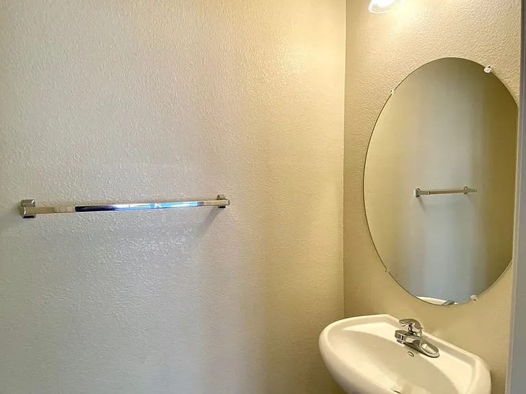 2324 Cockatoo Dr — Photo 16