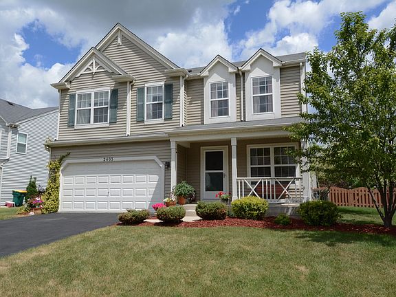 3rd image of 2403 Fleetwood Dr