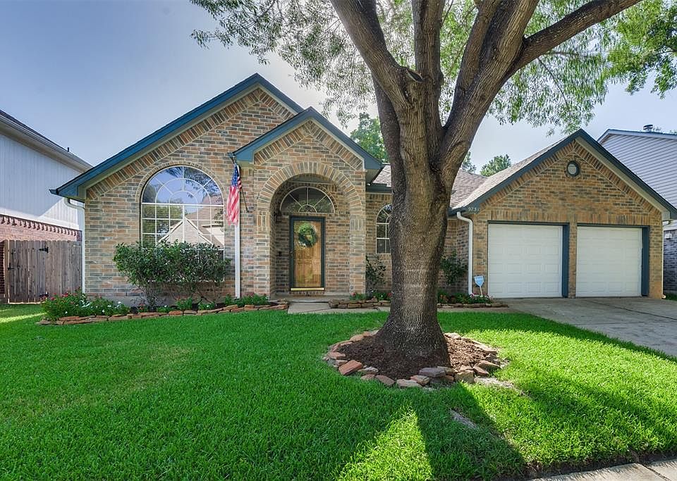 1st image of 9731 Knights Dr