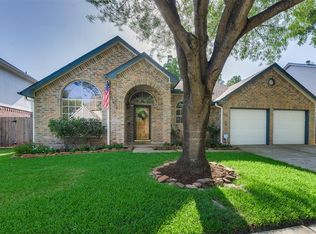 9731 Knights Dr, Houston, TX 77065