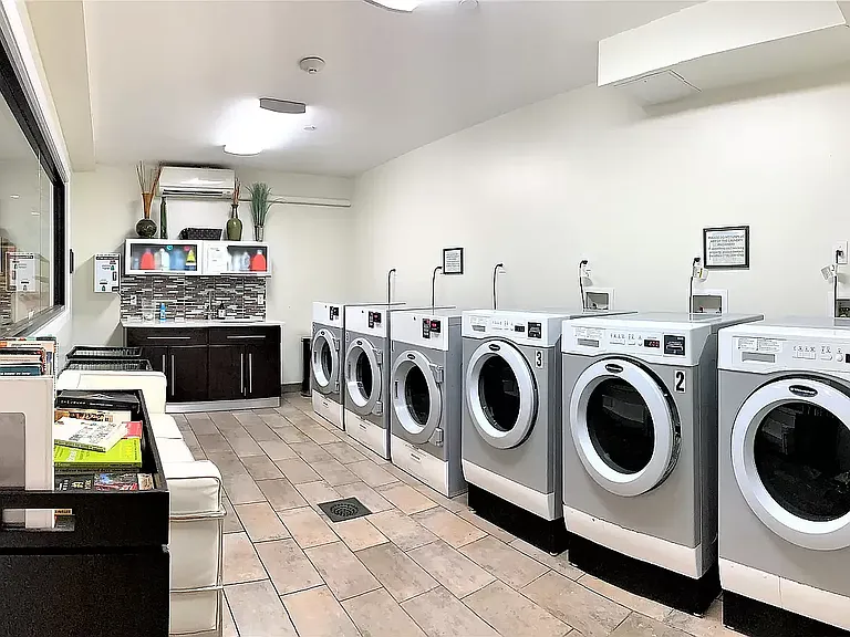 25-32 30th Dr #3D — Photo 18