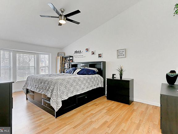 4th image of 14698 Stratford Dr