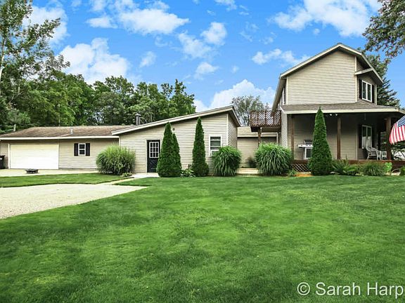 4th image of 3652 England Dr