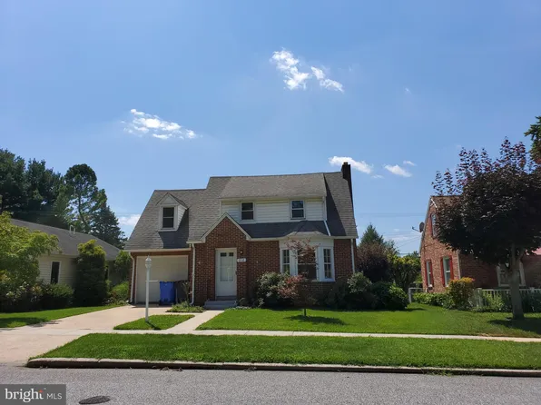 212 Pinehurst Rd, York, PA 17402