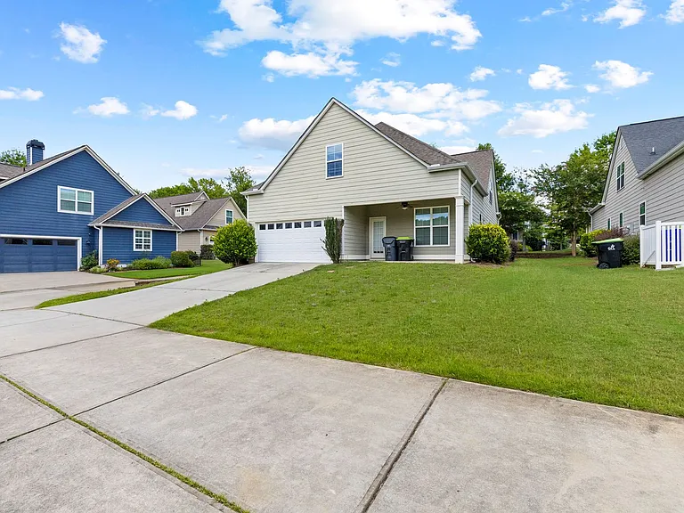175 Colonial Ct — Photo 21