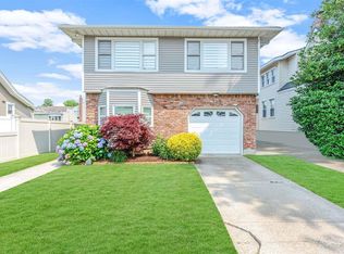 965 Hayes St, Baldwin, NY 11510
