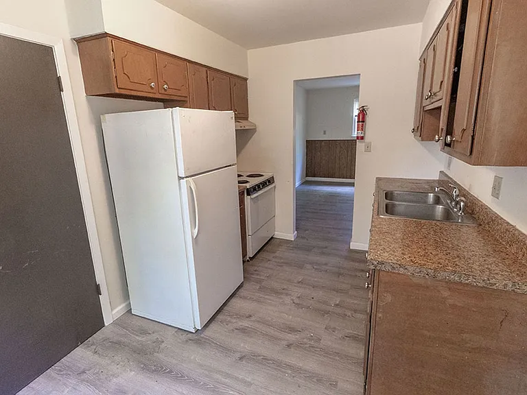 2812 Leeway Dr #1 — Photo 5