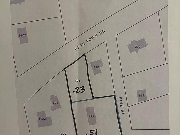 2nd image of 811 Pine St