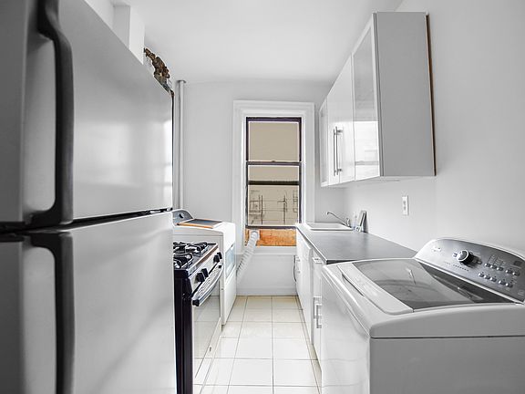 3rd image of 507 W 159th St APT 14