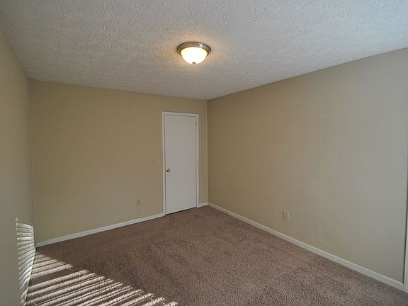 3rd image of 3958 Lookout Point Dr