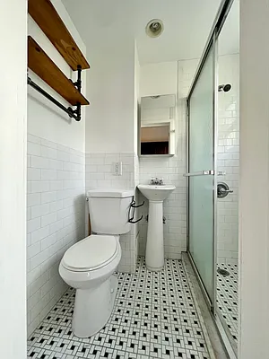 Rented by Compass | media 9
