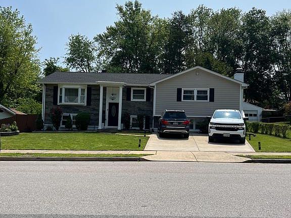 3rd image of 14307 Ferndale Rd