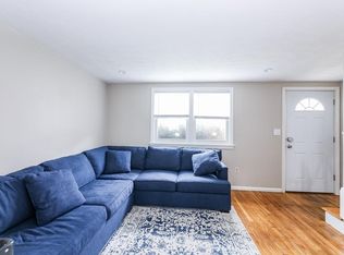 111 Hooper Rd #111, Dedham, MA 02026