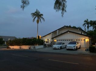 6306 E Bixby Hill Rd, Long Beach, CA 90815