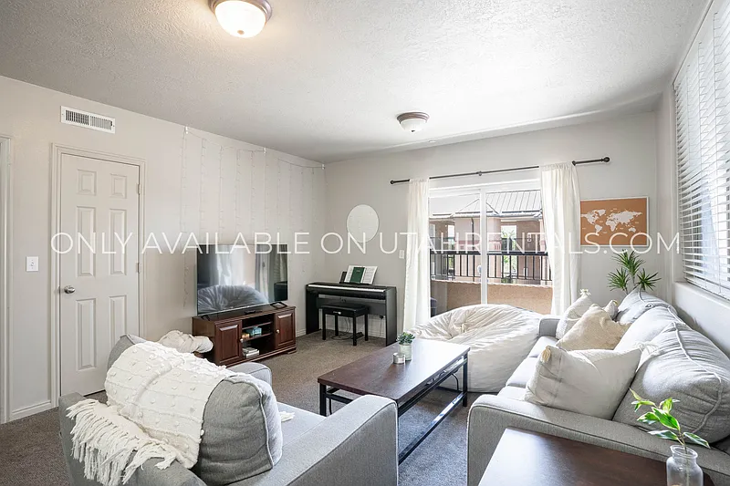 Building Photo - 859 E 620 N #H4-1
