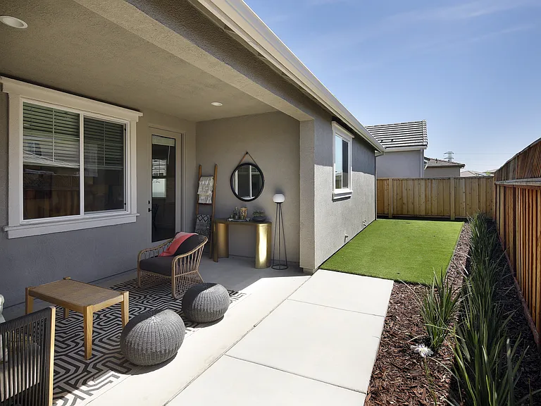 Sierra Vista — Photo 11