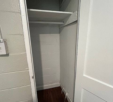 5th image of 1213 Gatewood Ave