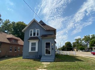 452 Oakley Ave, Rockford, IL 61101