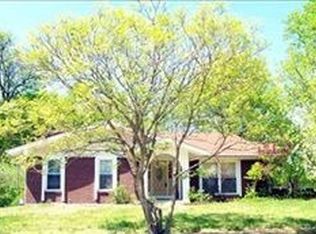 12911 Cedarledge Ct, Saint Louis, MO 63146