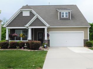 128 Morning Dew Ln, Mount Holly, NC 28120