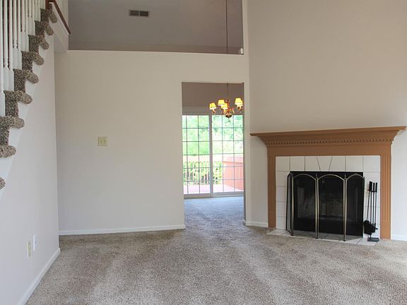 5th image of 312 Forest Hill Dr