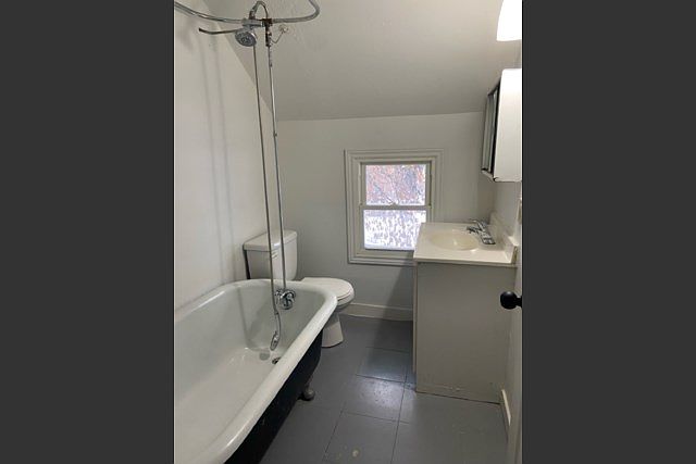 1st image of 270 Saint James St