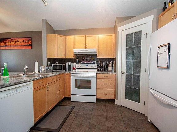 2nd image of 8934 S 69th Ave