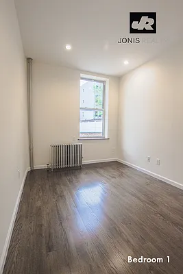 Rented by Jonis Realty | media 5