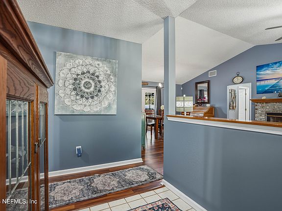 2nd image of 5798 COUNTRY MILL Court