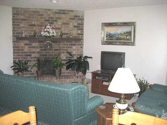 4th image of 4255 Sunbury Dr