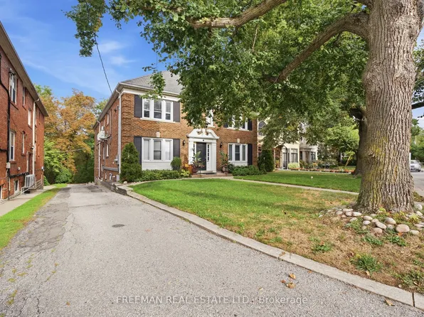783 Spadina Rd, Toronto, ON M5P 2X5