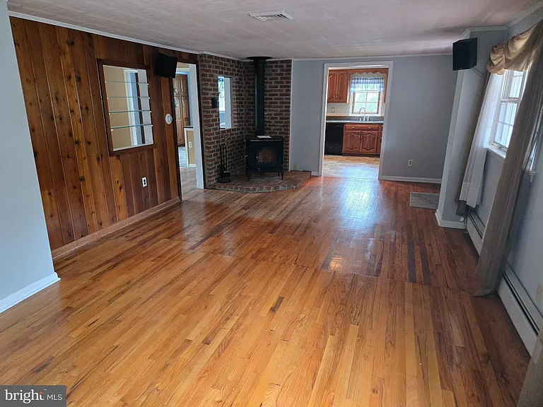 242 S Sugan Rd — Photo 6