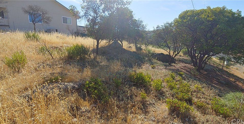 1st image of 9911 Emerald Dr