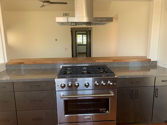3rd image of 79580 Camelback Dr
