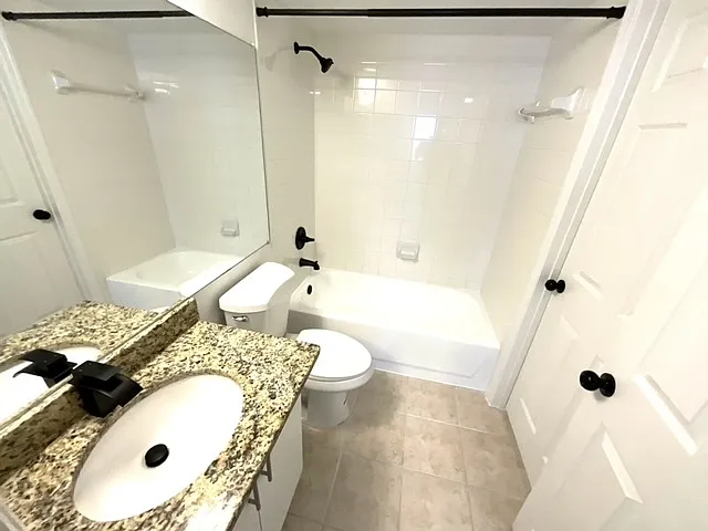 8870 Colonnades Blvd #337 — Photo 13