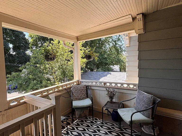 417 N Durkee St #8 — Photo 13