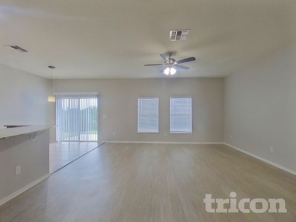 3rd image of 229 Giovani Blvd
