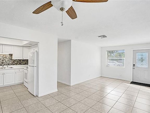 5th image of 5810 NE 1st Ave #1