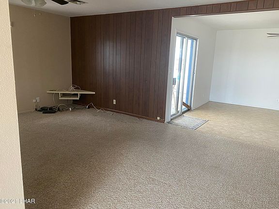 3rd image of 2543 Mariner Ln