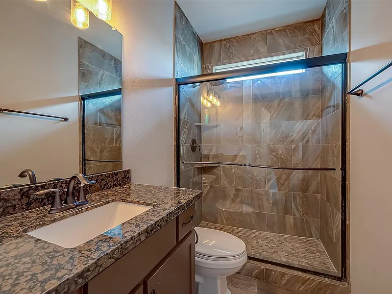 8306 Hampton Bay Dr — Photo 7