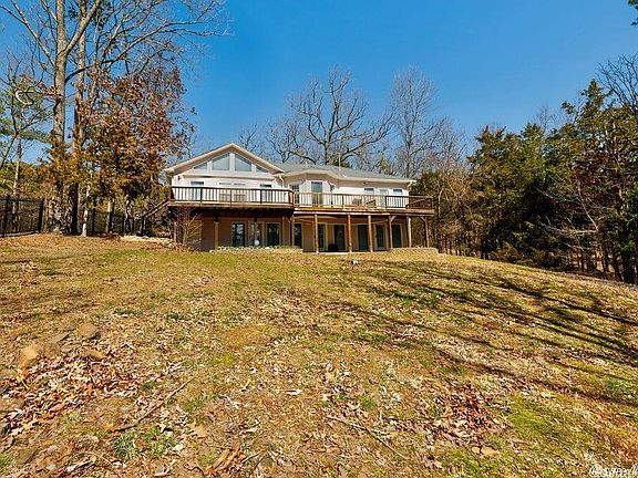 5th image of 101 Lake Park Dr