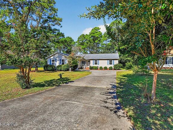 3rd image of 1203 Santa Lucia Road