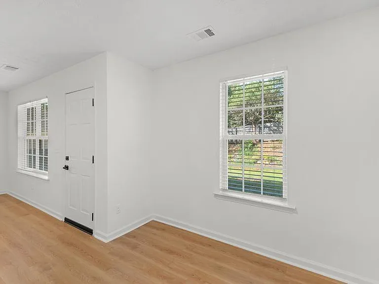 6060 Winston Trce — Photo 30