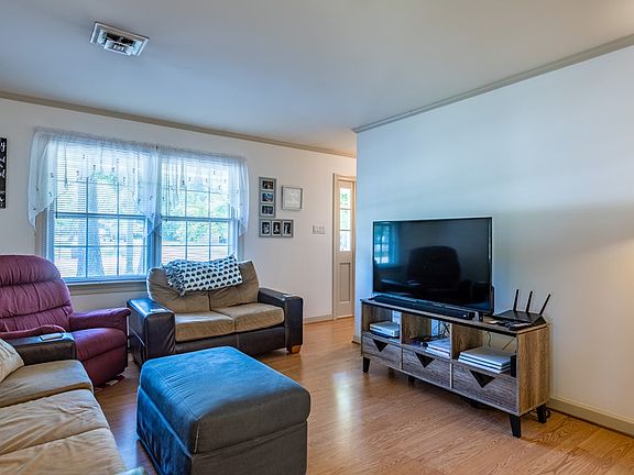 2nd image of 733 Marrow St