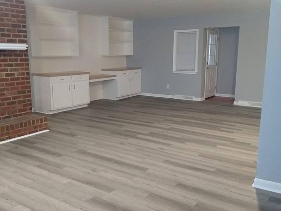 Open Concept Living/Dining Room