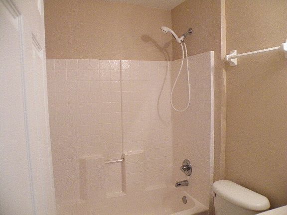 4th image of 57 Louisiana Dr #A